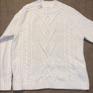 Fashionable heavy winter sweater